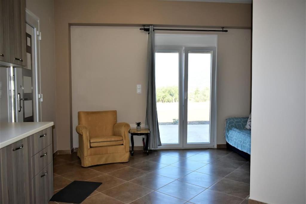 Smailis Apartment 2 Ligourio Luaran gambar