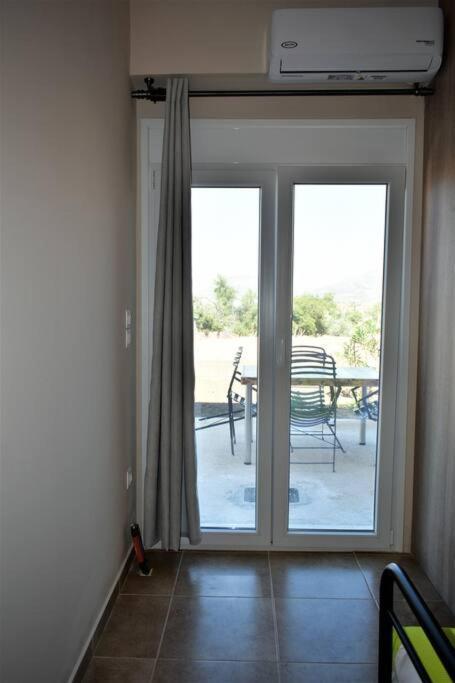 Smailis Apartment 2 Ligourio Luaran gambar